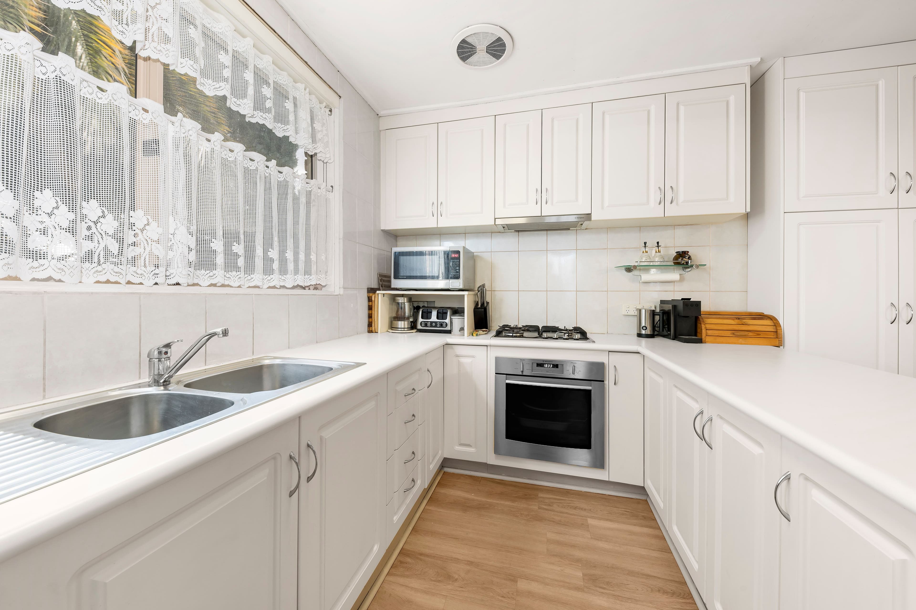 50 Stamford Crescent, Rowville VIC 3178, Rowville - Thumbnail 2