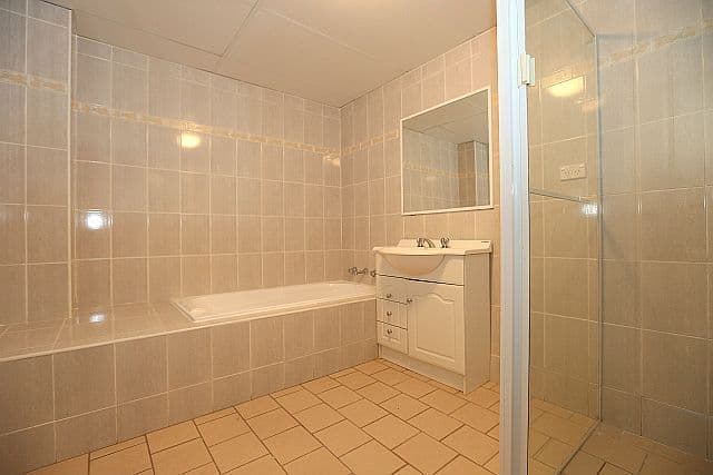 174 Chapel Road South, BANKSTOWN NSW 2200, Bankstown - Thumbnail 6