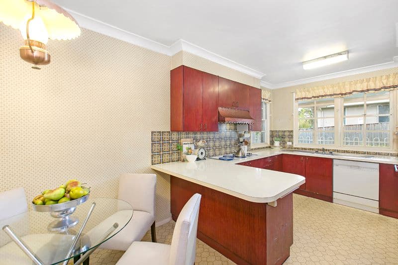 6 Brentwood Avenue, WARRAWEE NSW 2074, Warrawee - Thumbnail 4