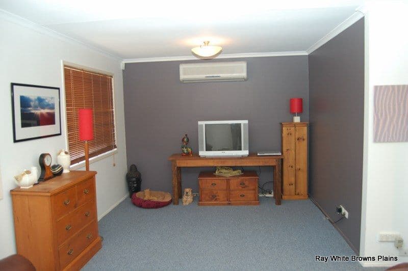 10  Campden Street, BROWNS PLAINS QLD 4118, Browns Plains - Thumbnail 2