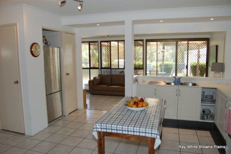 10  Campden Street, BROWNS PLAINS QLD 4118, Browns Plains - Thumbnail 3
