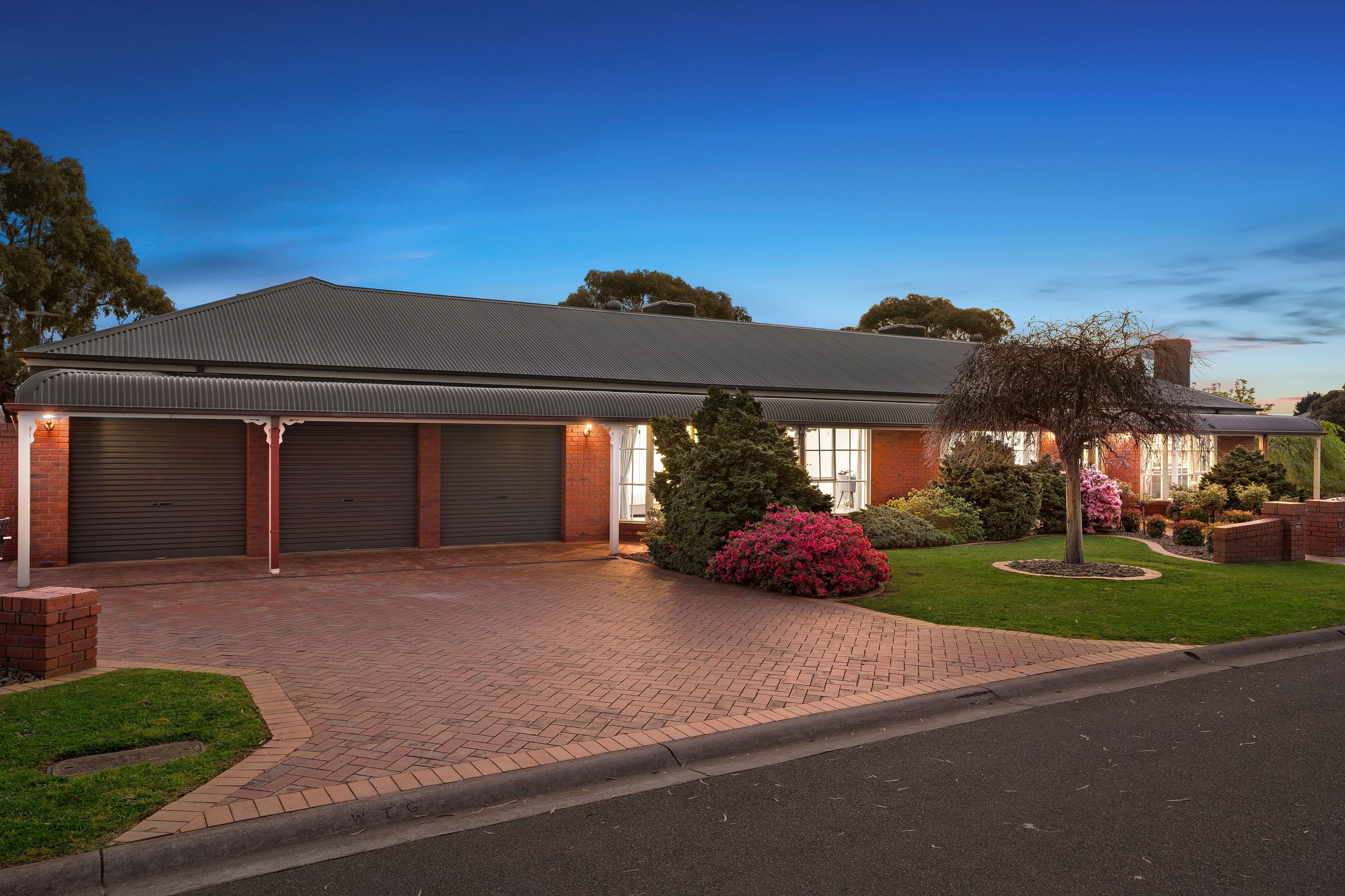 34 Palm Court, Lysterfield VIC 3156, Lysterfield - Thumbnail 2