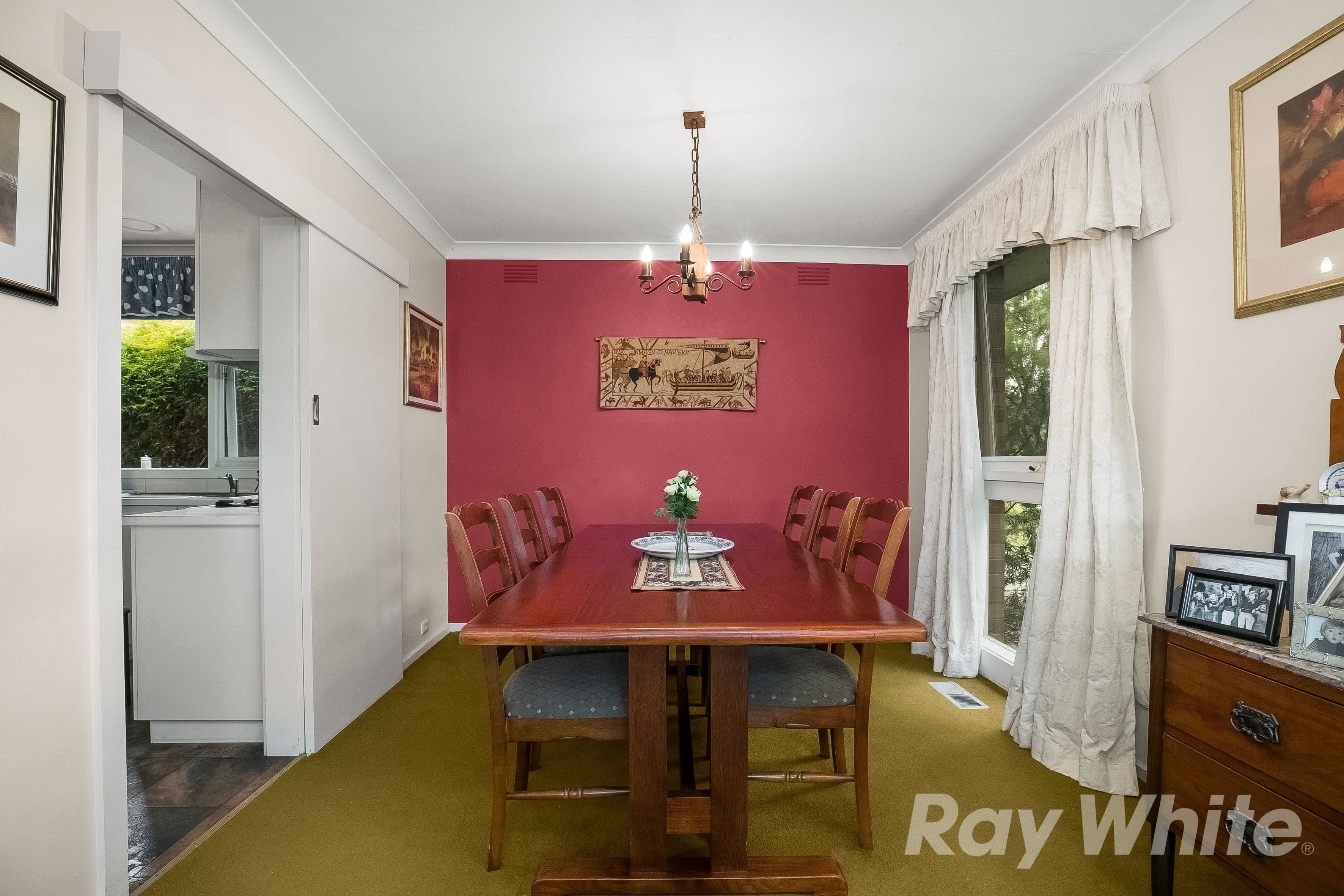 37 Brentwood Drive, Glen Waverley VIC 3150, Glen Waverley - Thumbnail 3