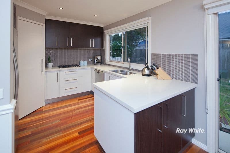 16 Bayview Road, MORNINGTON VIC 3931, Mornington - Thumbnail 5