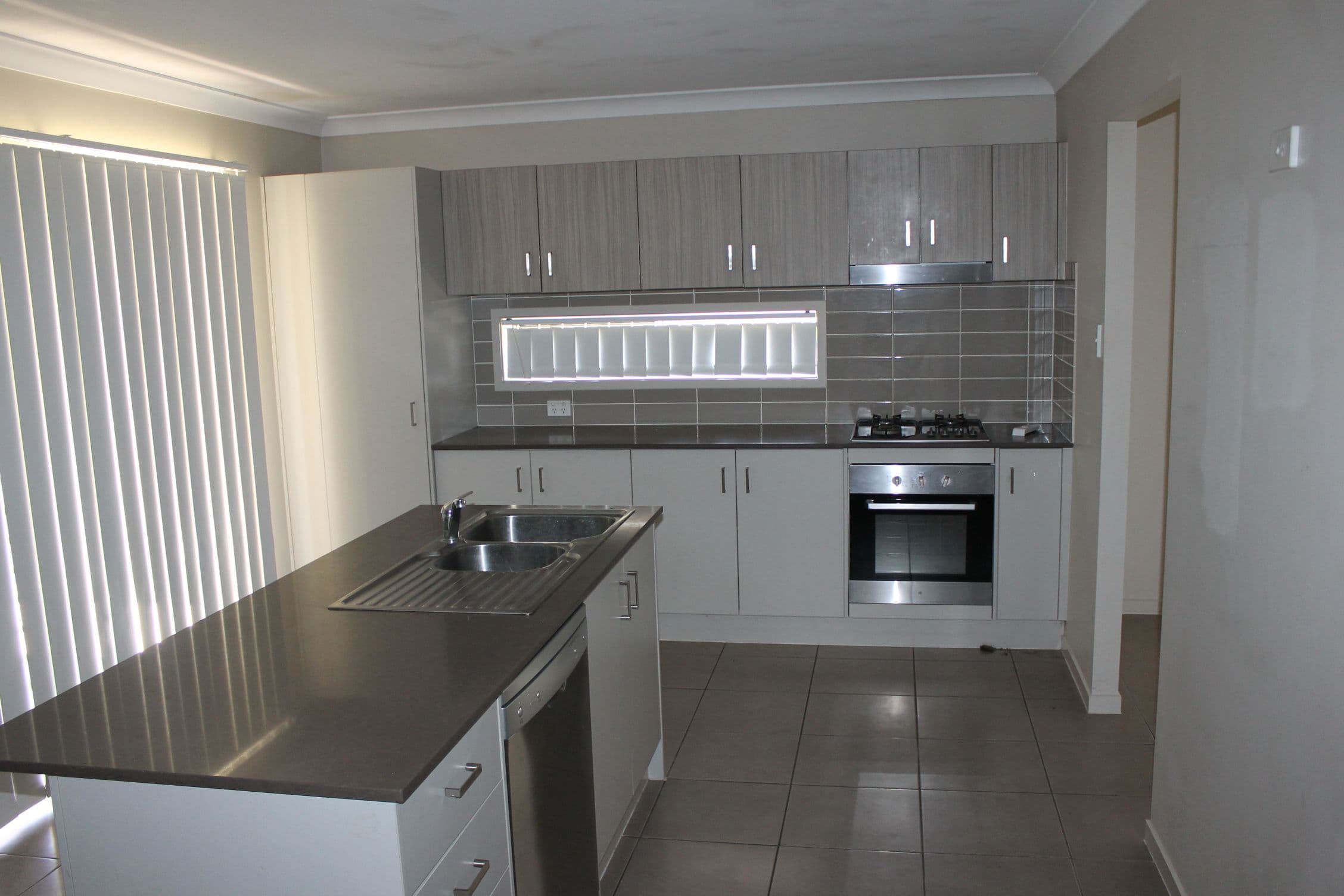 32 Gosden Drive, Dalby QLD 4405, Dalby - Thumbnail 3
