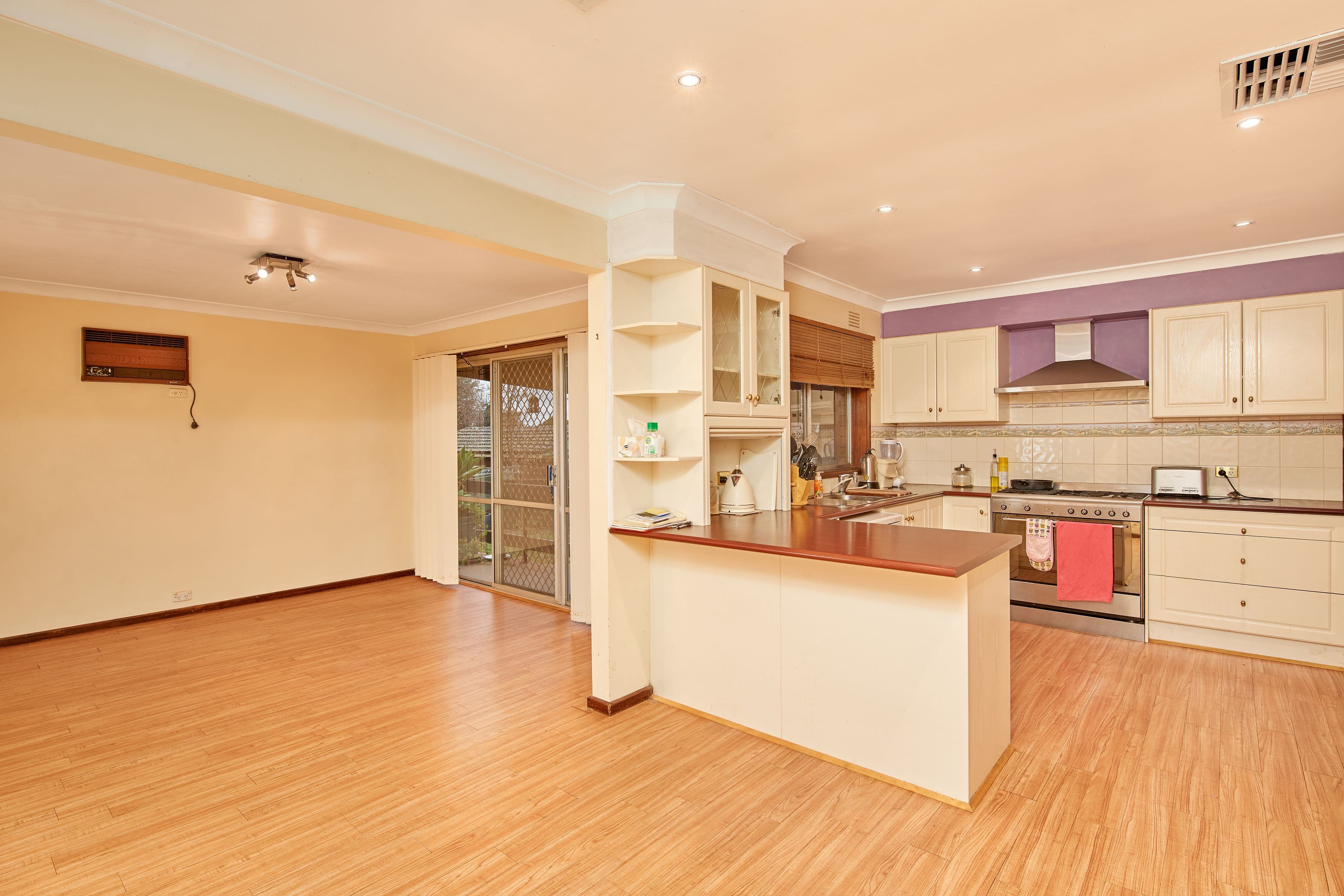 6 Malaya Drive, Tolland NSW 2650, Tolland - Thumbnail 2