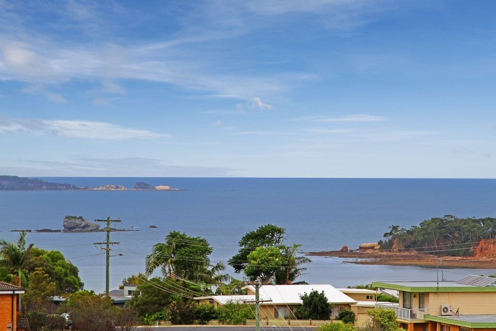 81 Vista Avenue, Catalina - Image 1