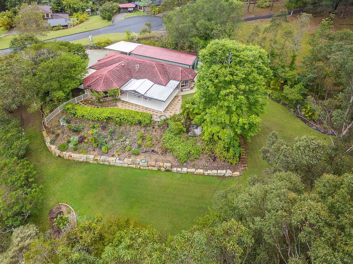 13 Woodbury Court, Avondale Heights - Image 1