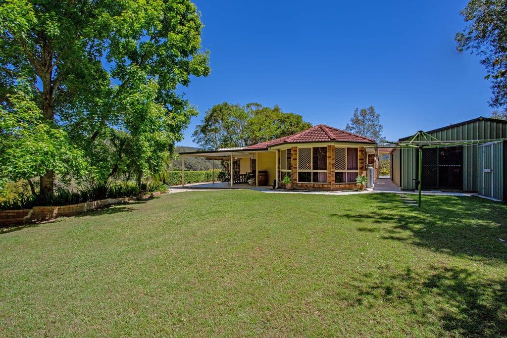 13 Woodbury Court, Avondale Heights - Thumbnail 3