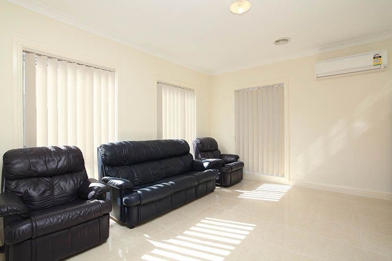 15 Highcroft Place, CAIRNLEA VIC 3023, Cairnlea - Thumbnail 4