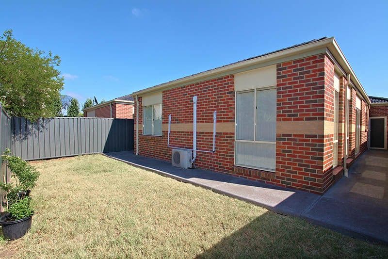 15 Highcroft Place, CAIRNLEA VIC 3023, Cairnlea - Thumbnail 6