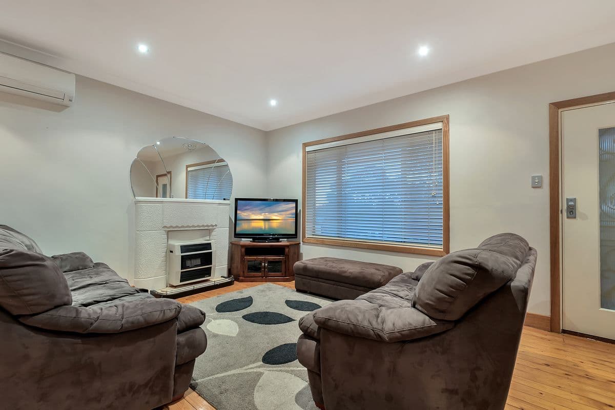 35 Barrington Avenue, Enfield SA 5085, Enfield - Thumbnail 5
