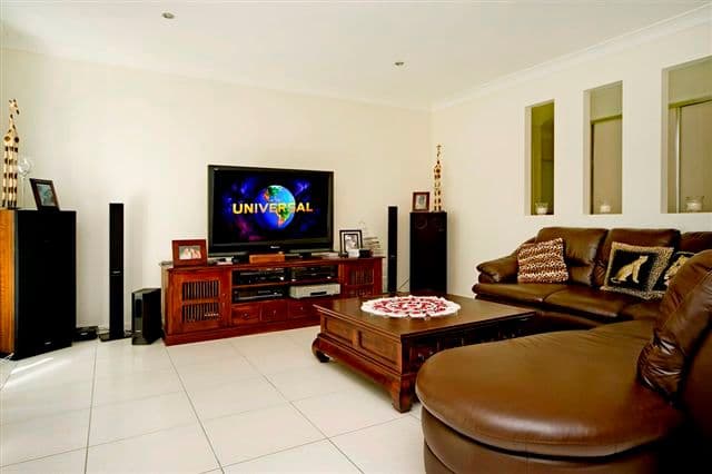 9 Haughton Street, PACIFIC PINES QLD 4211, Pacific Pines - Thumbnail 7