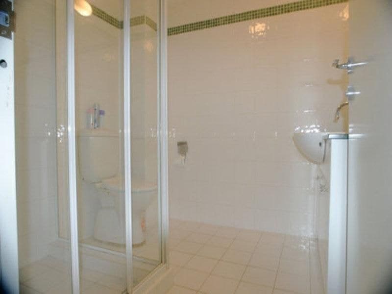 8 Wentworth Drive, Liberty Grove - Thumbnail 7