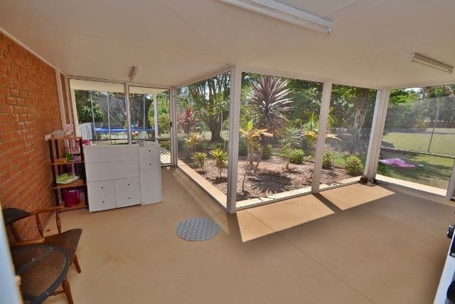 49 Strawberry Road, BEERWAH QLD 4519, Beerwah - Thumbnail 3