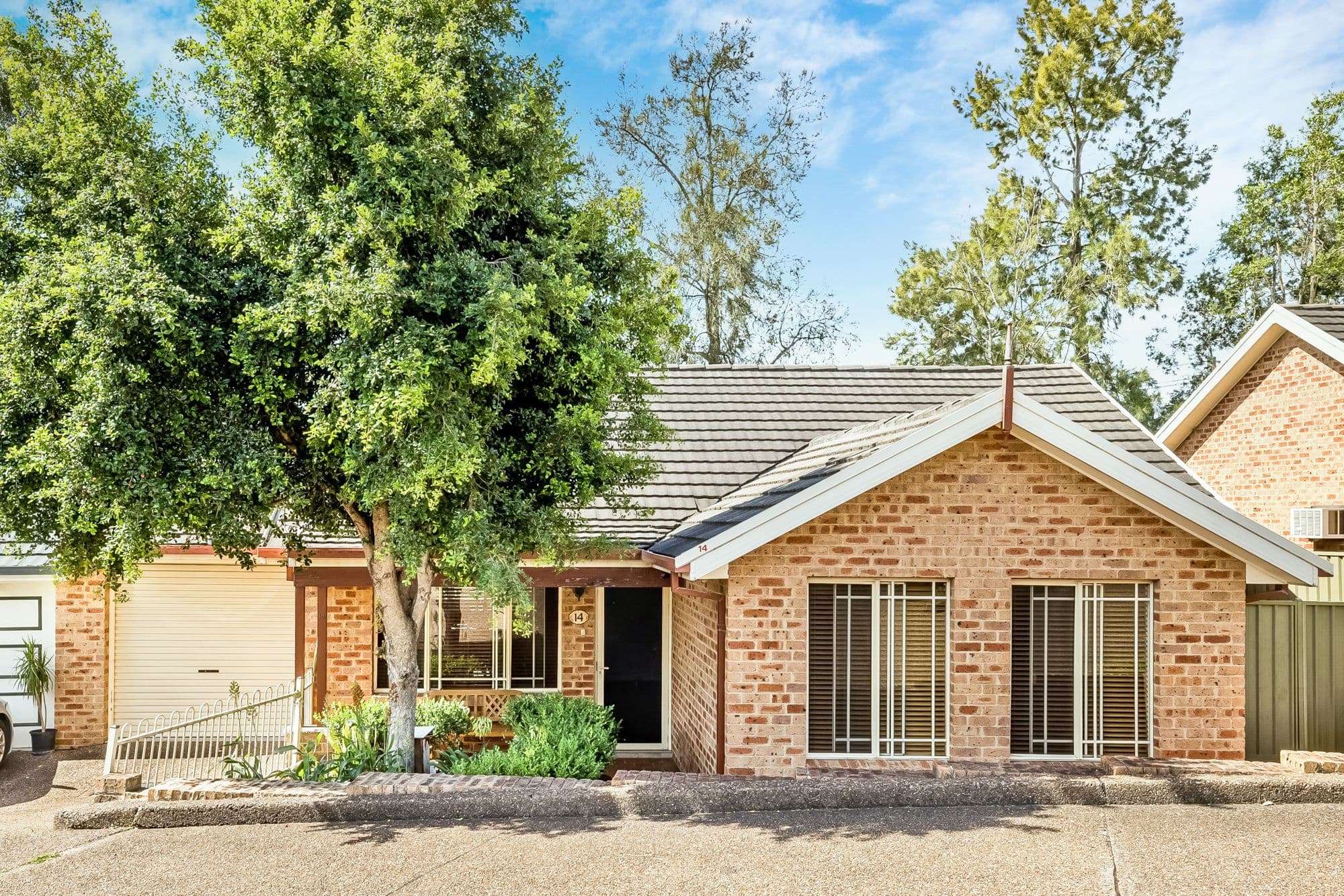 14 Derwent Place, Bossley Park NSW 2176, Bossley Park - Image 1