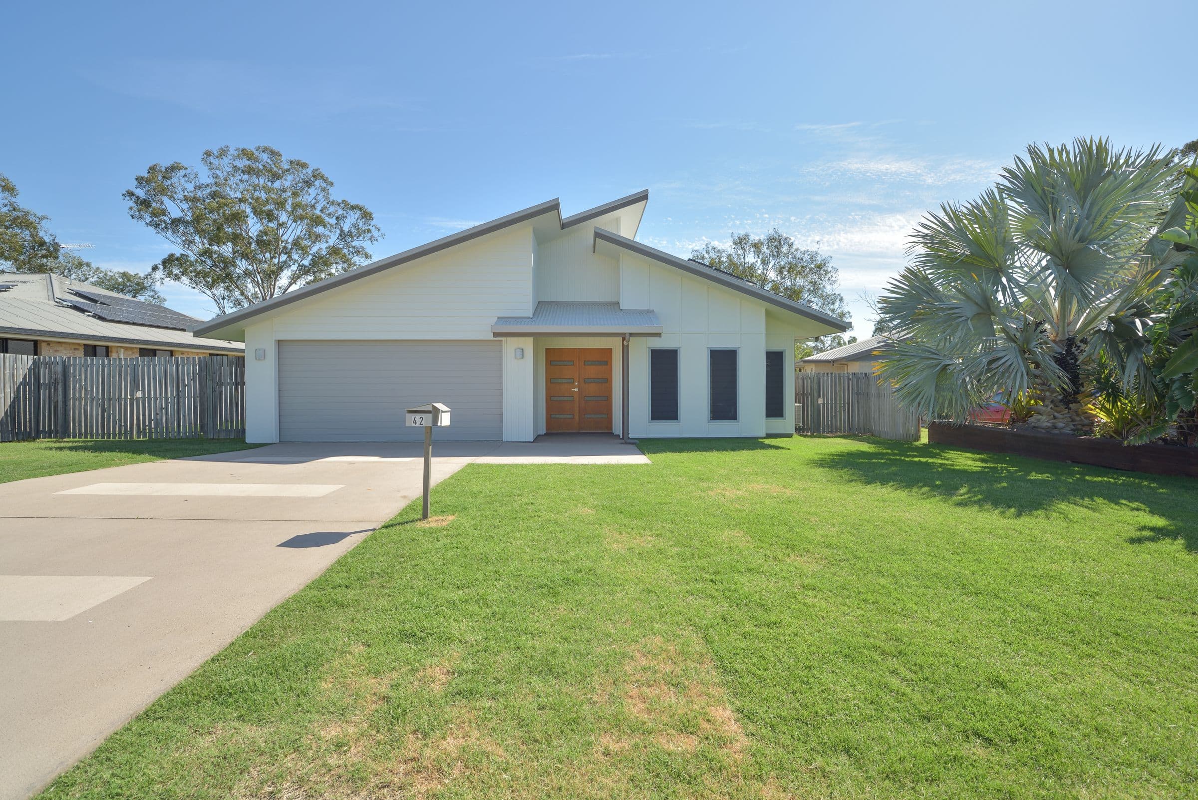42 Dean Street, Glen Eden QLD 4680, Glen Eden - Image 1
