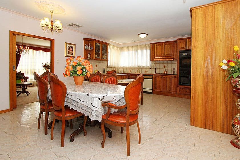 142 Mountview Road, LALOR VIC 3075, Lalor - Thumbnail 4