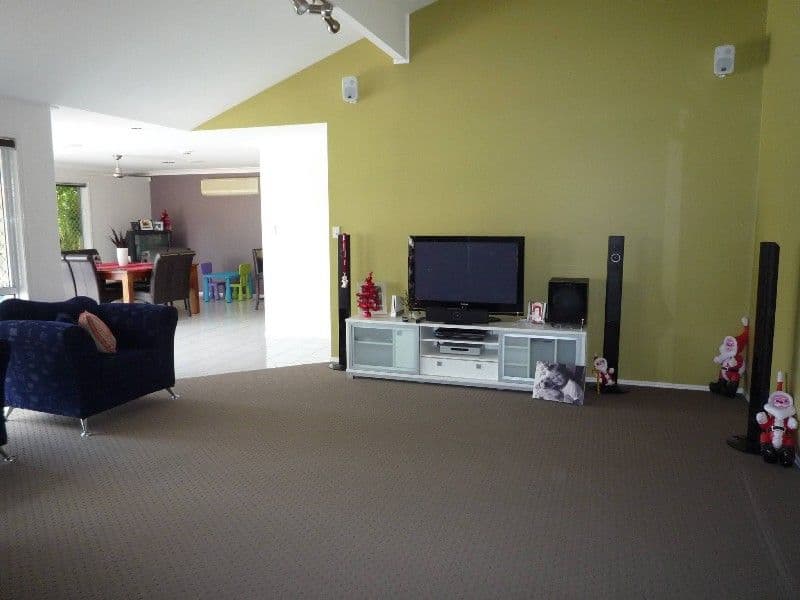 6 Kirdford Court, ARUNDEL QLD 4214, Arundel - Thumbnail 3