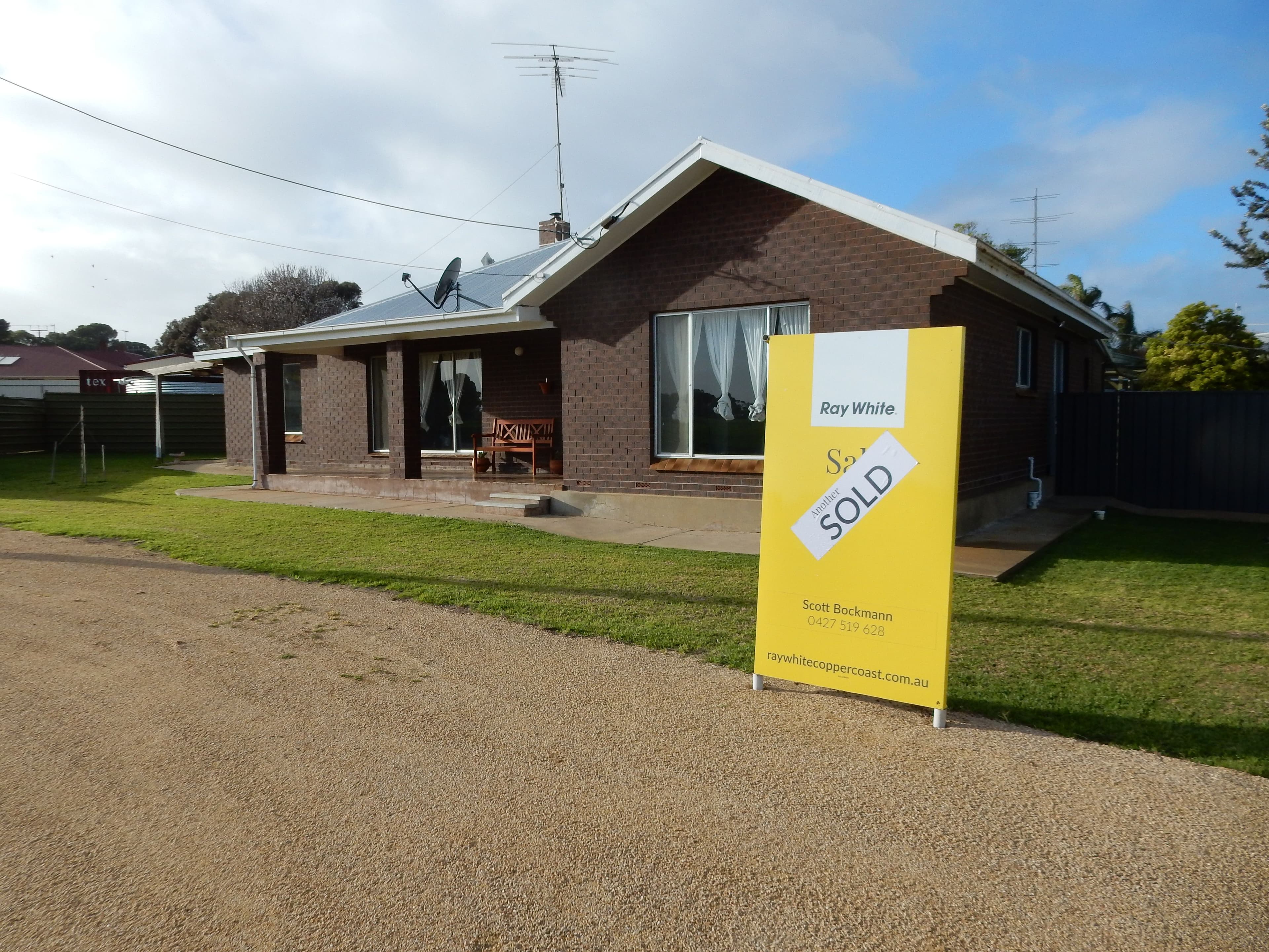 6-8 Seaview Road, Maitland SA 5573, Maitland - Image 1