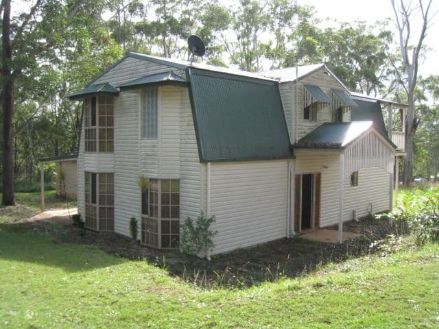 27-29 Oxley Avenue, RUSSELL ISLAND QLD 4184, Russell Island - Thumbnail 2