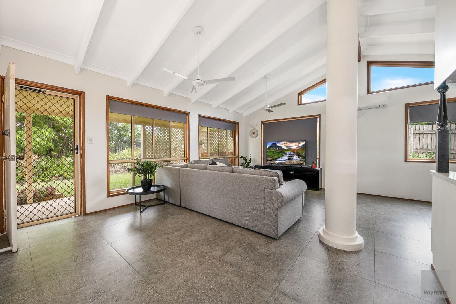 69 Hartley Street, Emu Park QLD 4710, Emu Park - Thumbnail 2