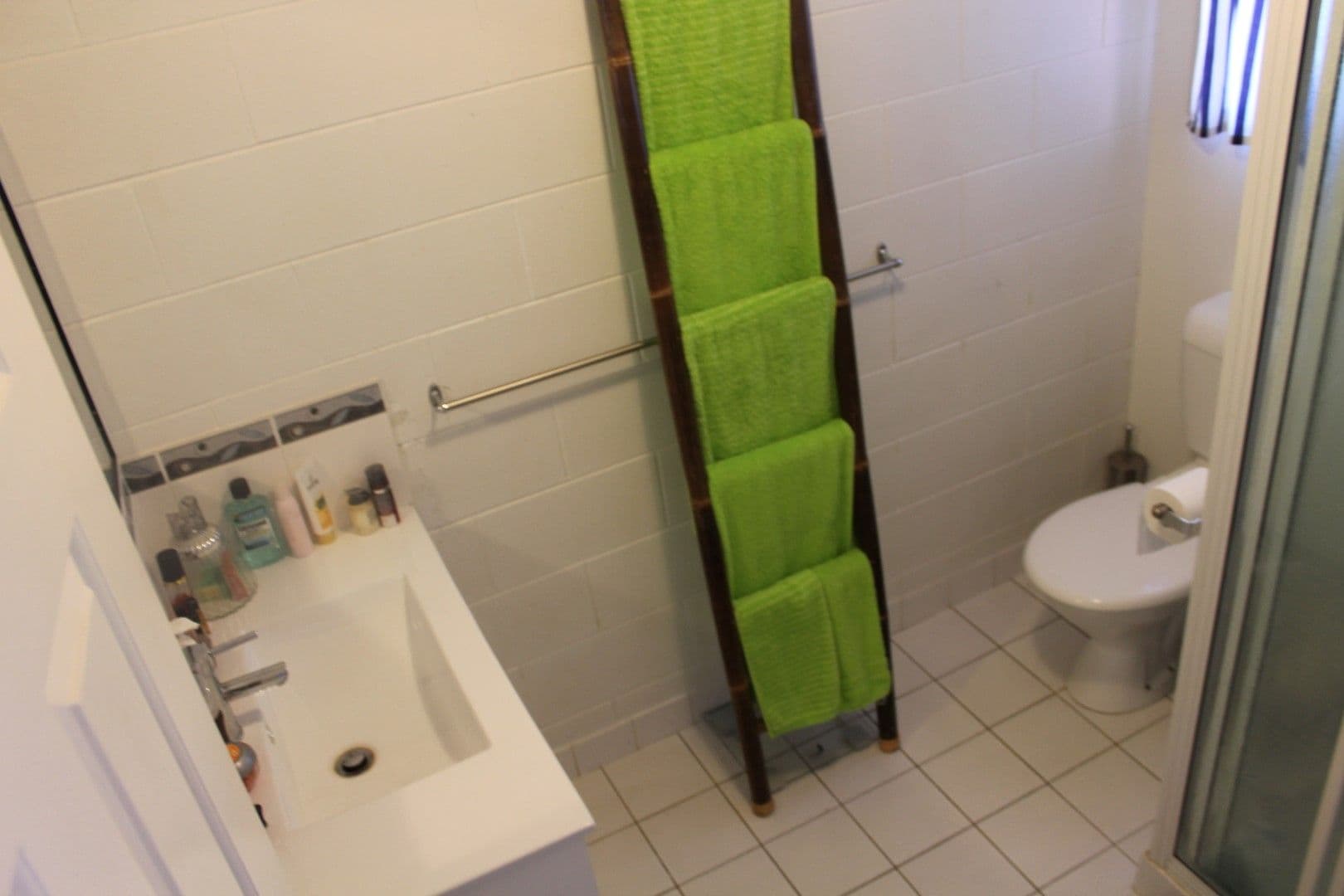 99 Gavin Street, BUNDABERG NORTH QLD 4670, Bundaberg North - Thumbnail 3
