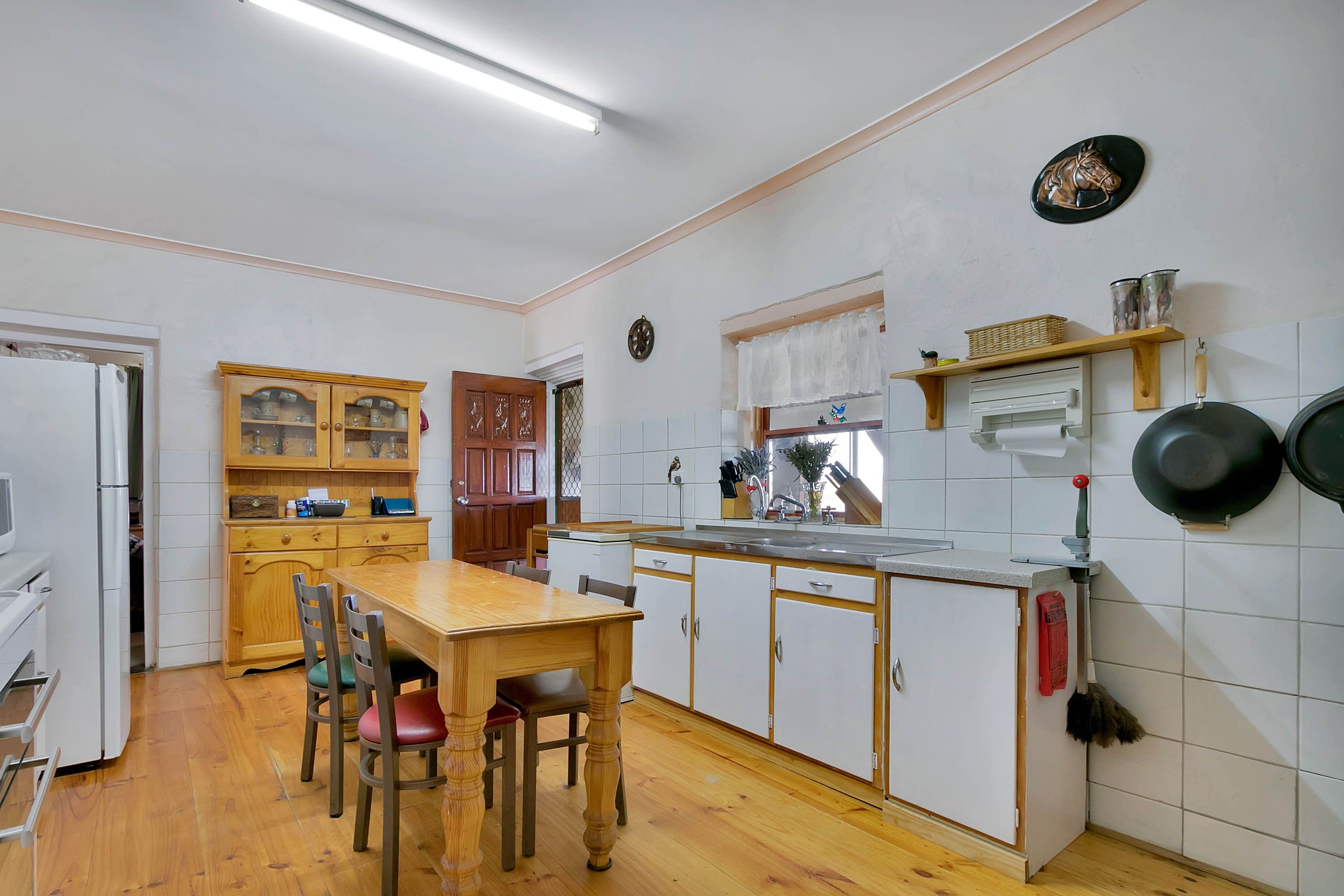 1020 Old Main Road South, Riverton SA 5412, Riverton - Thumbnail 4