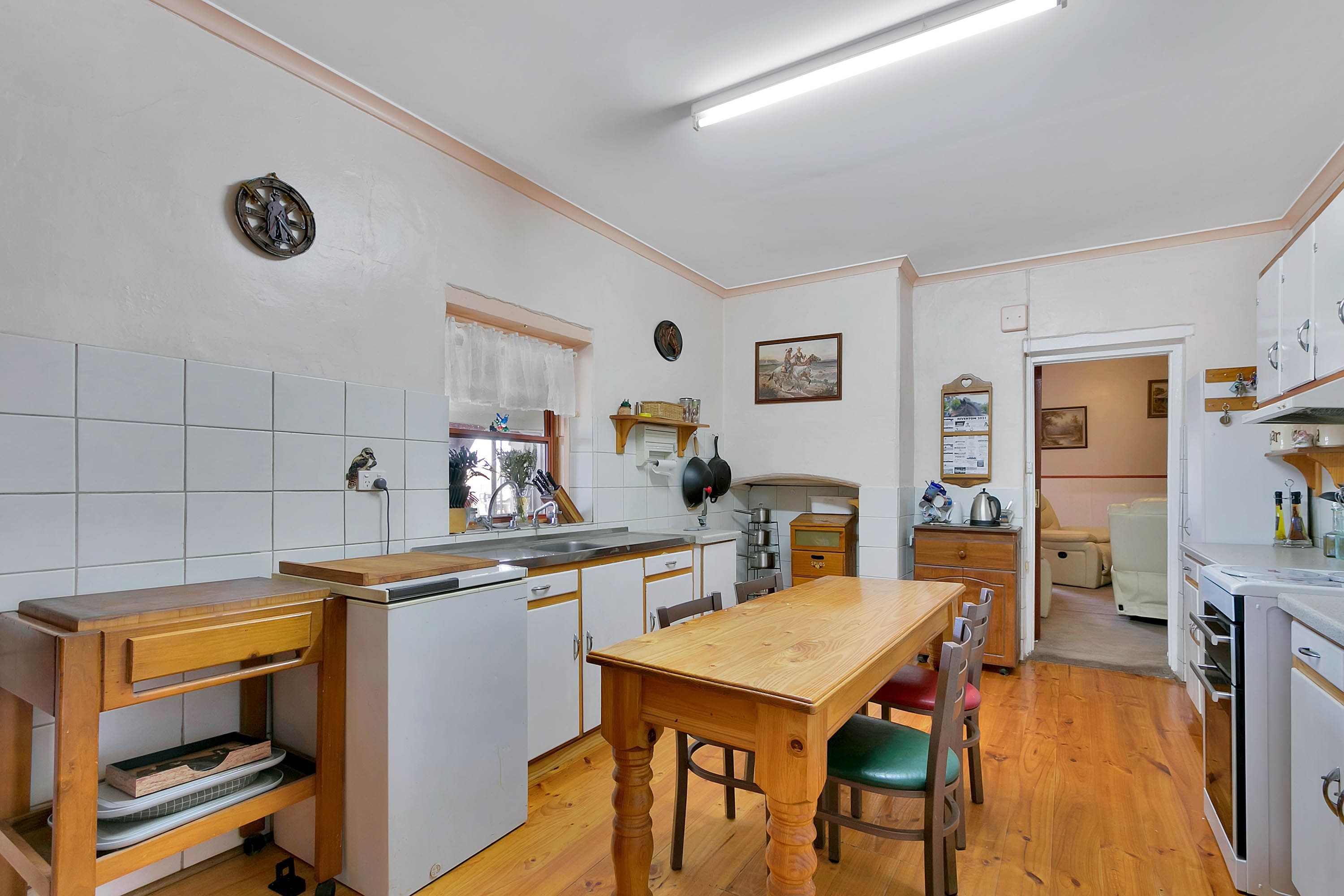 1020 Old Main Road South, Riverton SA 5412, Riverton - Thumbnail 5