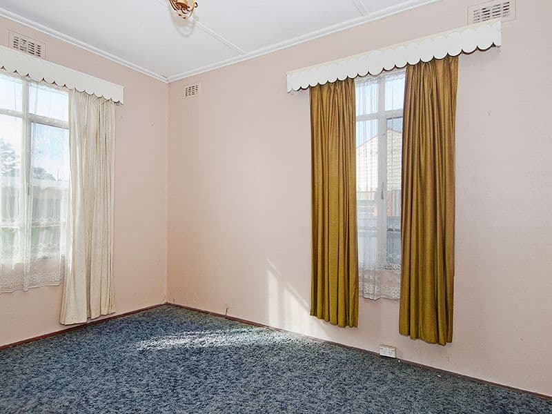 10 Blackwood Parade, HEIDELBERG WEST VIC 3081, Heidelberg West - Thumbnail 4