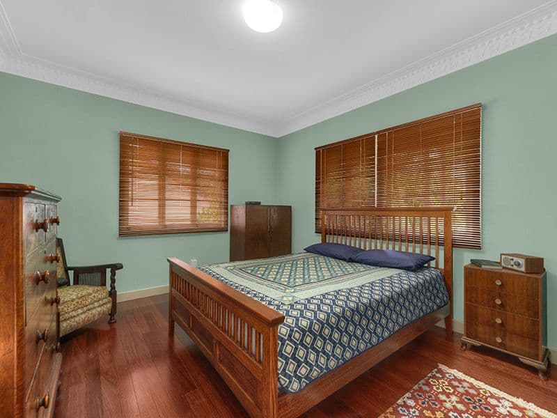 128 Arnold Street, Holland Park QLD 4121, Holland Park - Thumbnail 5