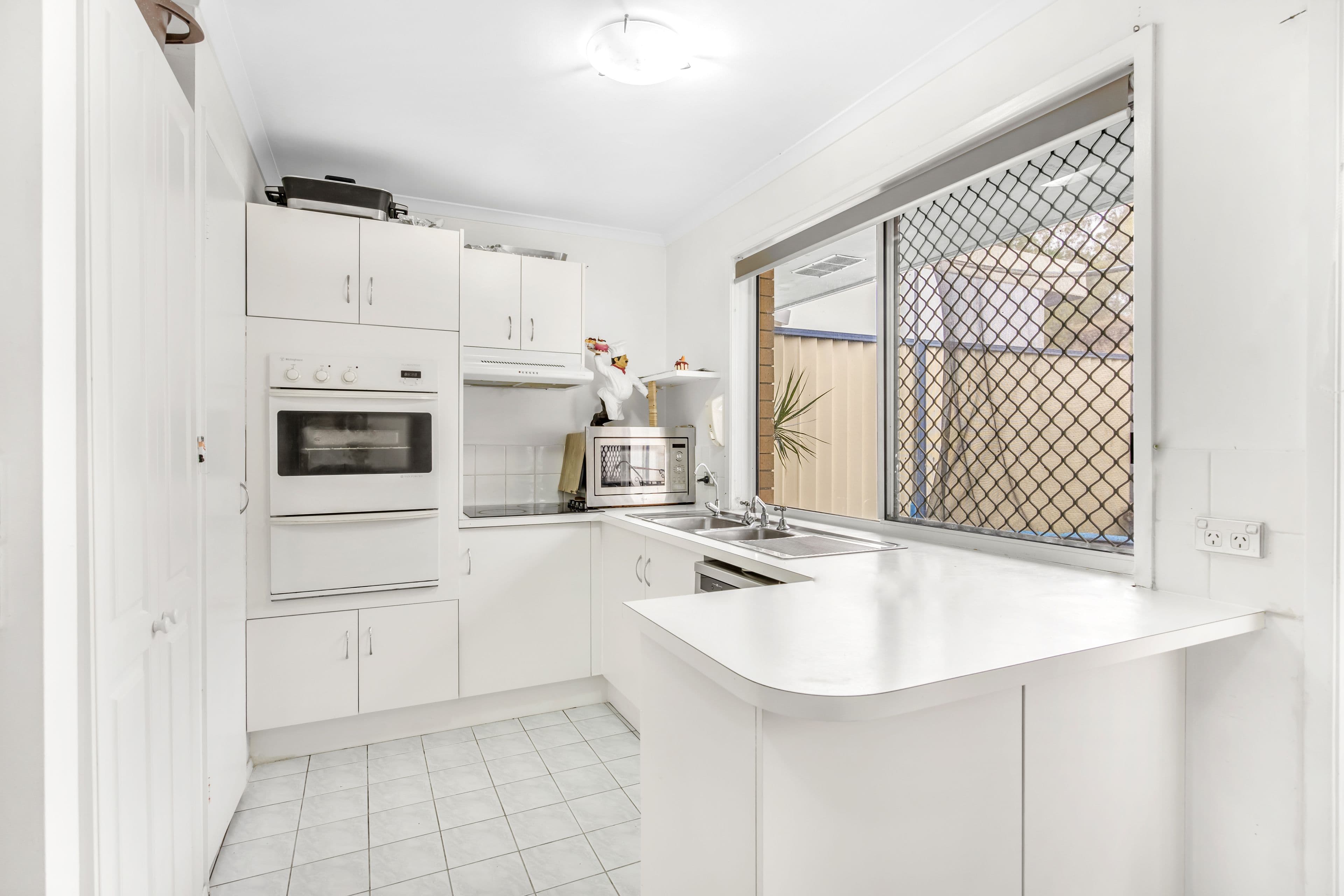 1-5 Universal Street, Oxenford QLD 4210, Oxenford - Thumbnail 6