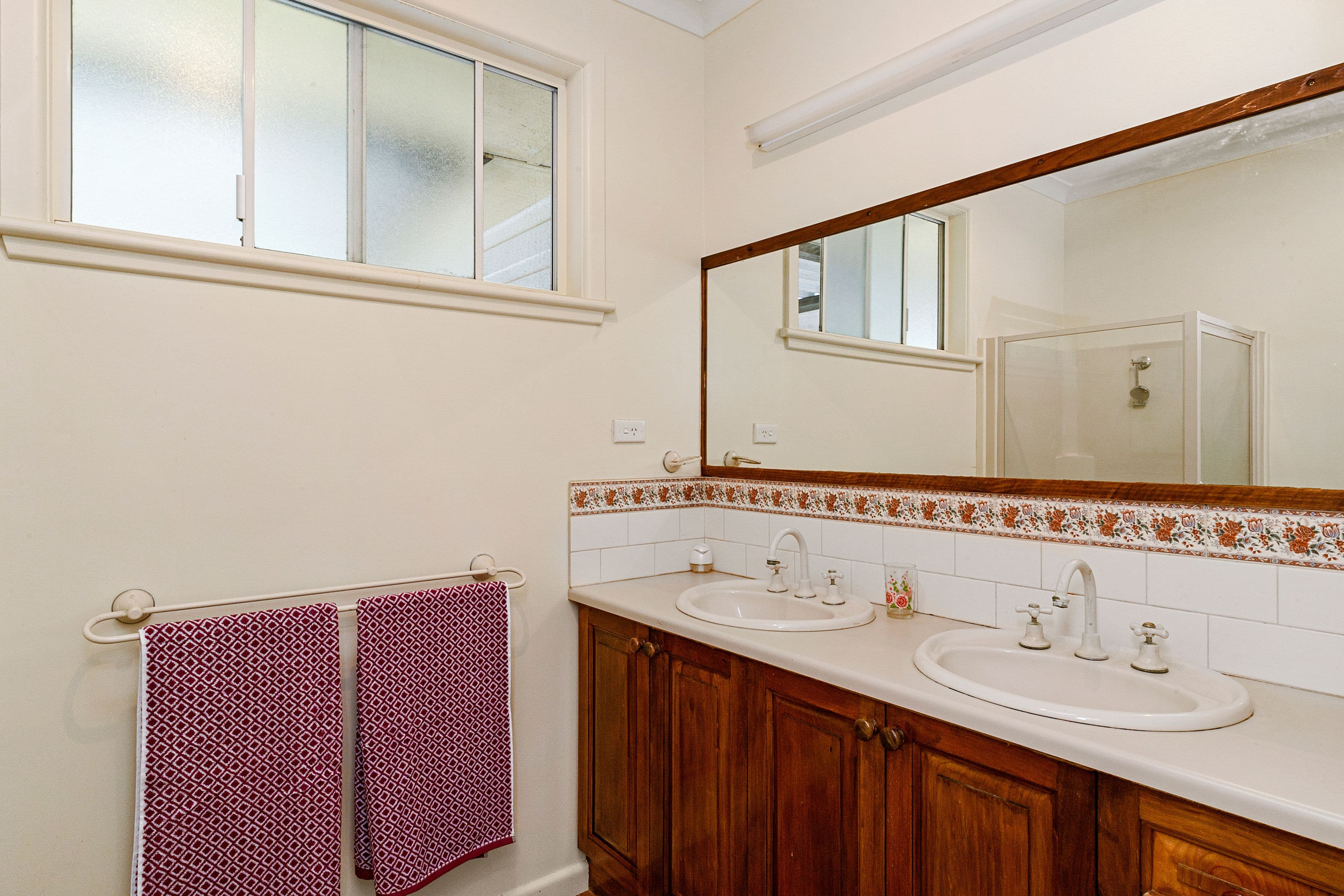 136 Anderson Street, Euroa VIC 3666, Euroa - Thumbnail 5