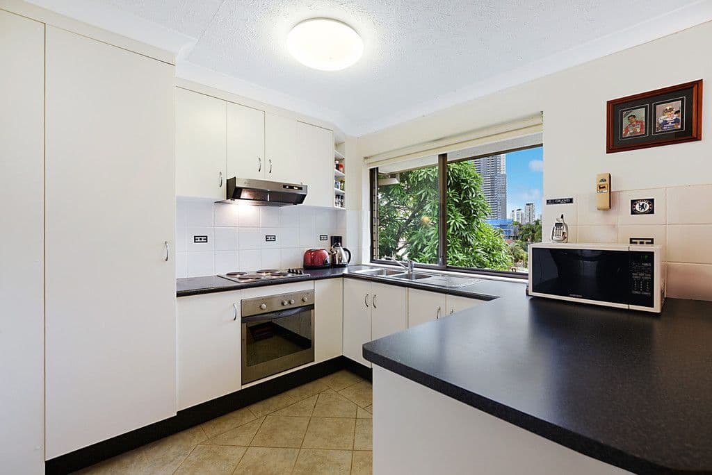 7 Lather Street, Southport QLD 4215, Southport - Thumbnail 4