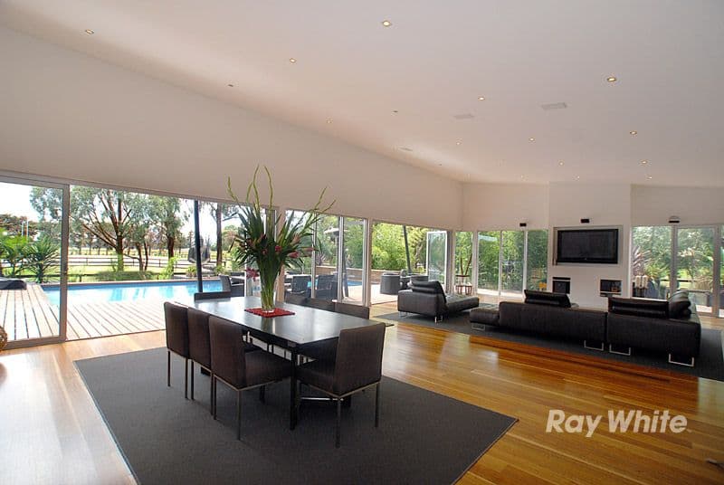 20 Greenpatch Drive, BANGHOLME VIC 3175, Bangholme - Thumbnail 3