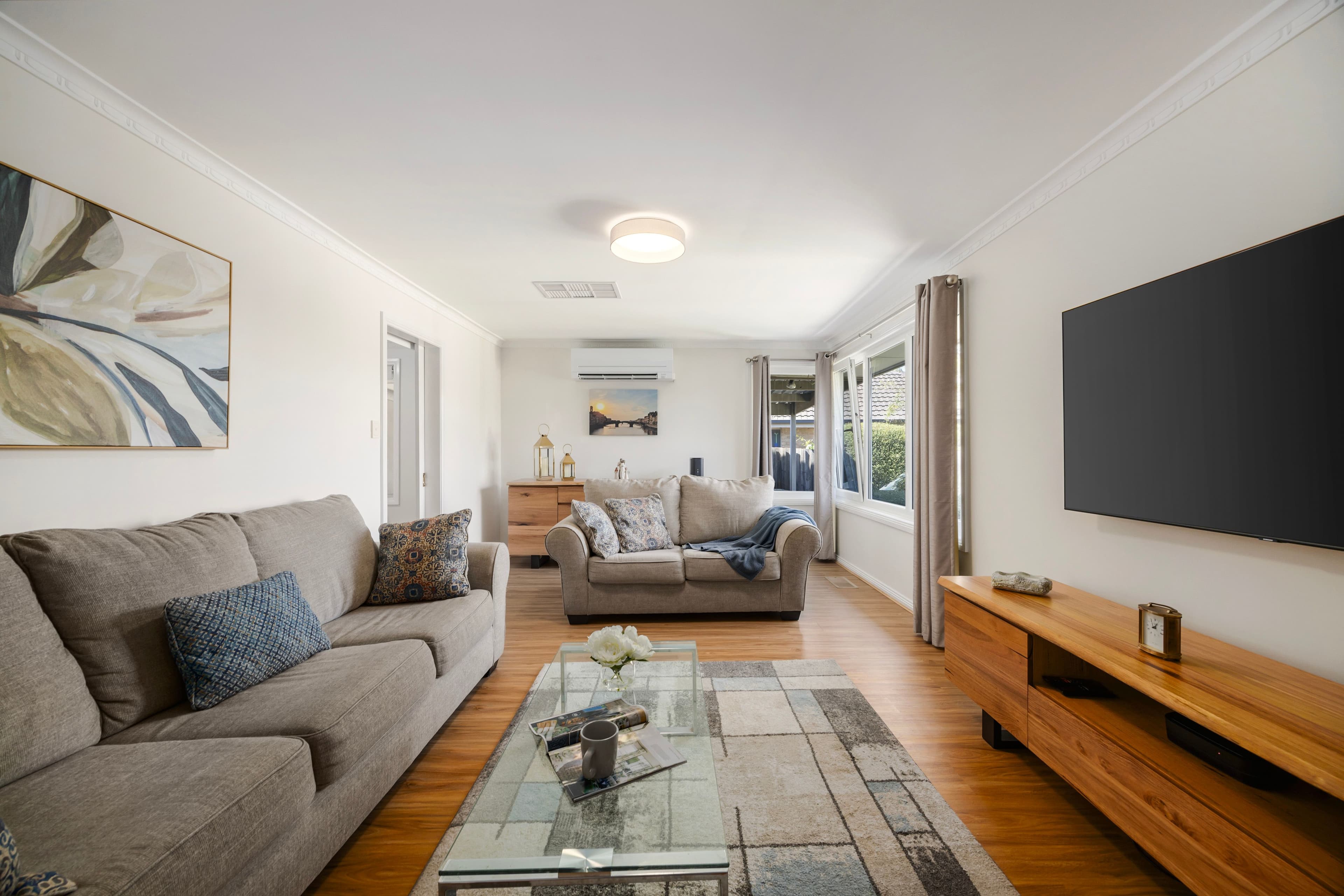 6 Pollard Place, Sunbury VIC 3429, Sunbury - Thumbnail 2