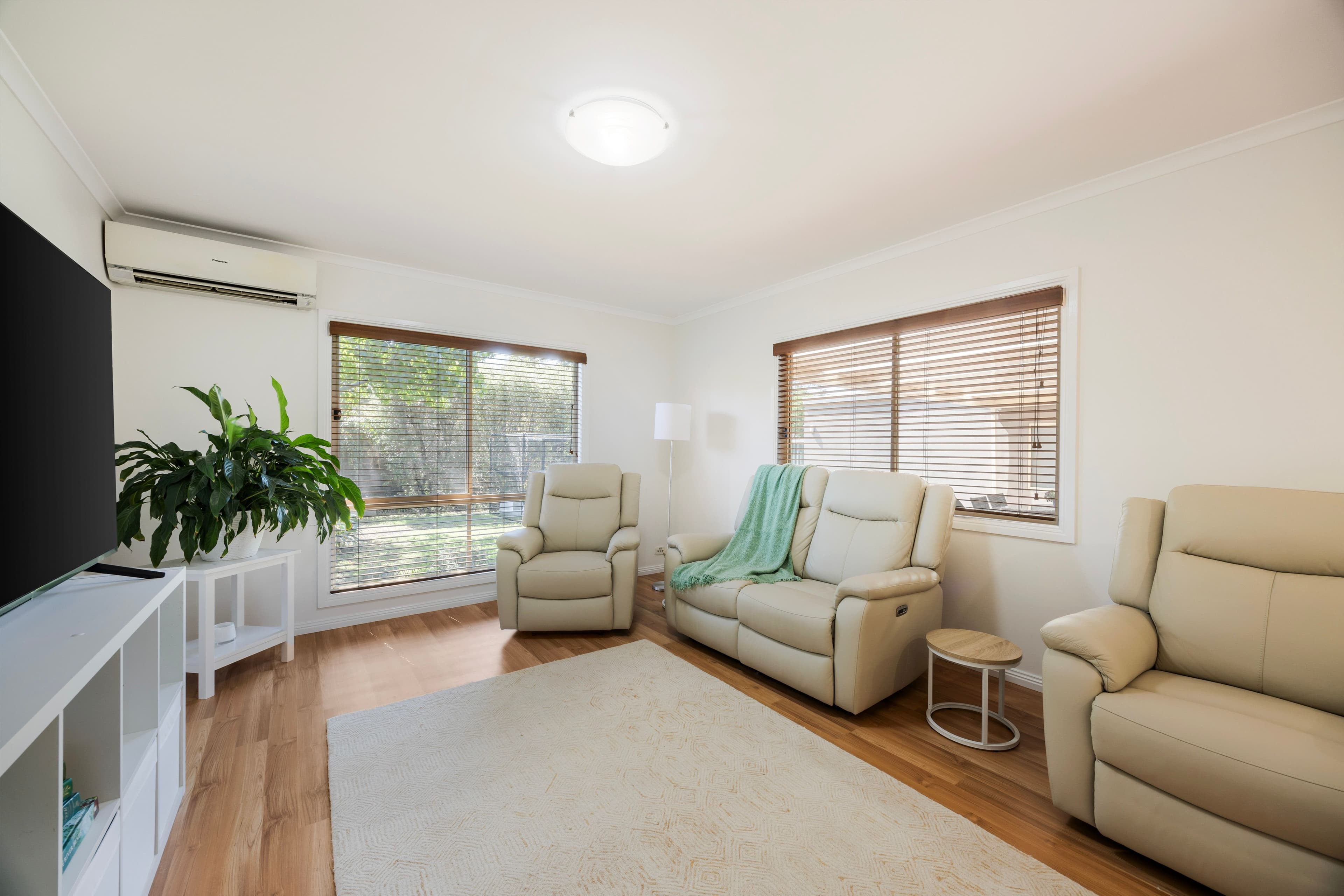 6 Pollard Place, Sunbury VIC 3429, Sunbury - Thumbnail 5