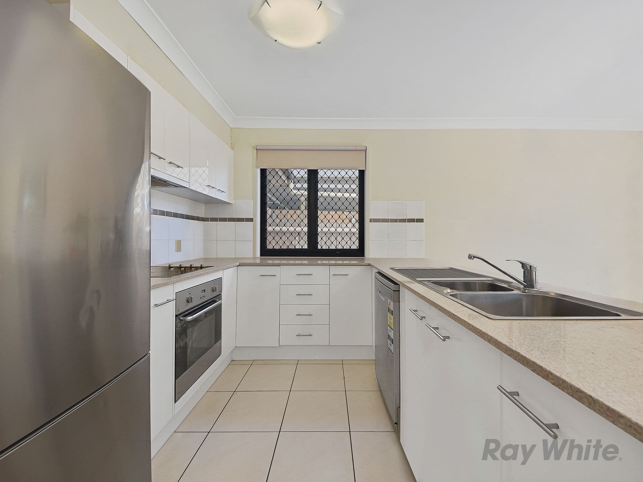 20 Yaralla Street, Chermside QLD 4032, Chermside - Thumbnail 3