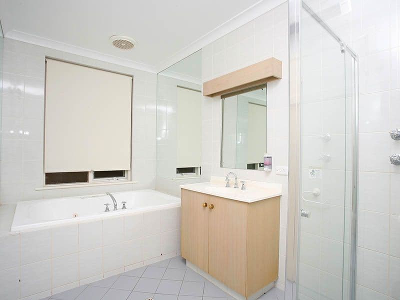 1/62 Croydondale Drive, Mooroolbark, VIC, 3138, Mooroolbark - Thumbnail 5