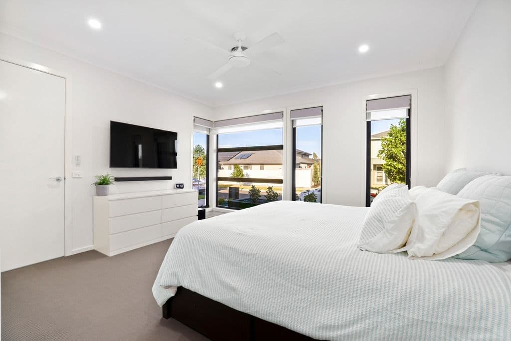 4 Lombard Road, Werribee VIC 3030, Werribee - Thumbnail 4