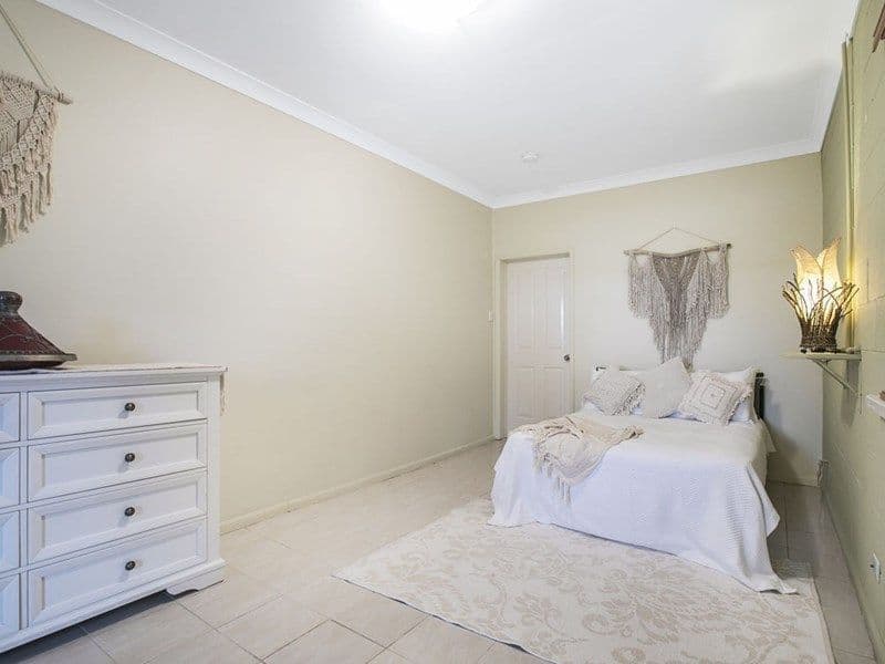 35 Twenty Third Avenue, Brighton QLD 4017, Brighton - Thumbnail 6