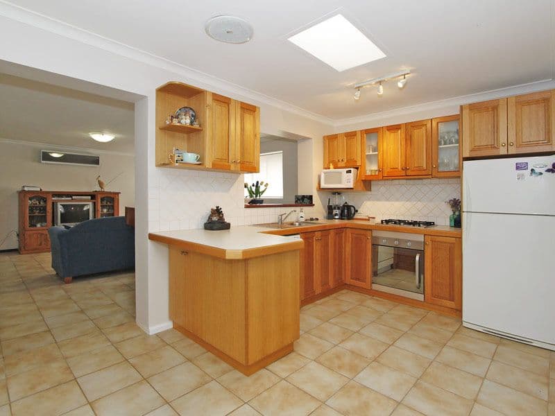 323 Vahland Avenue, WILLETTON WA 6155, Willetton - Thumbnail 6