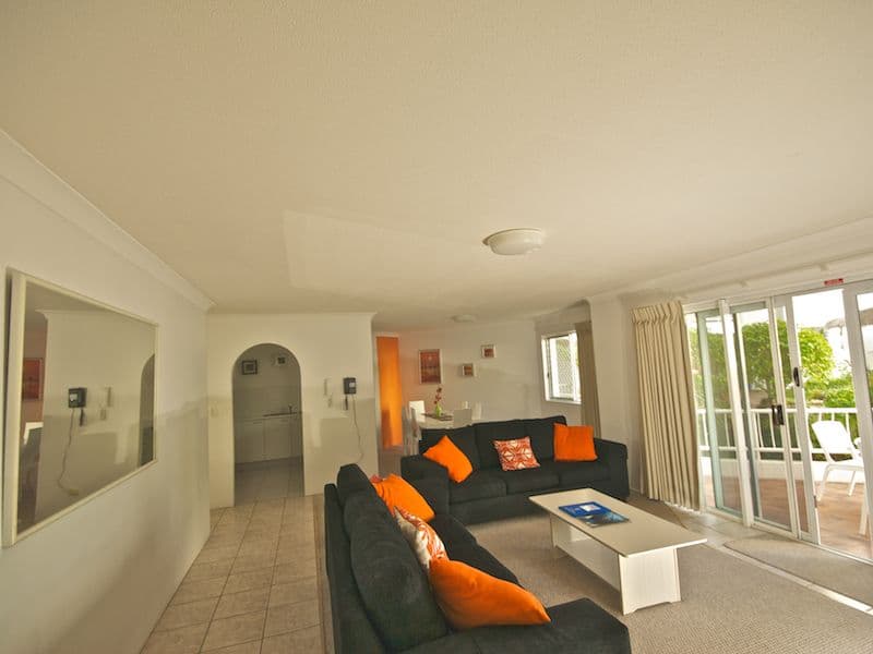 136 The Esplanade, Burleigh Heads QLD 4220, Burleigh Heads - Thumbnail 6