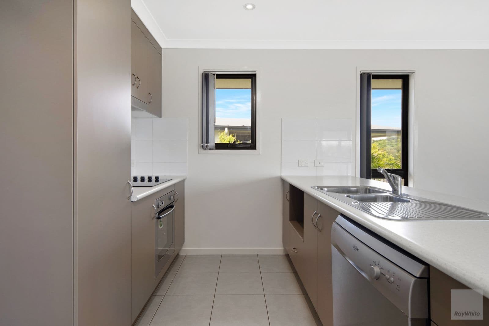 44 Falcon Crest, Zilzie QLD 4710, Zilzie - Thumbnail 8