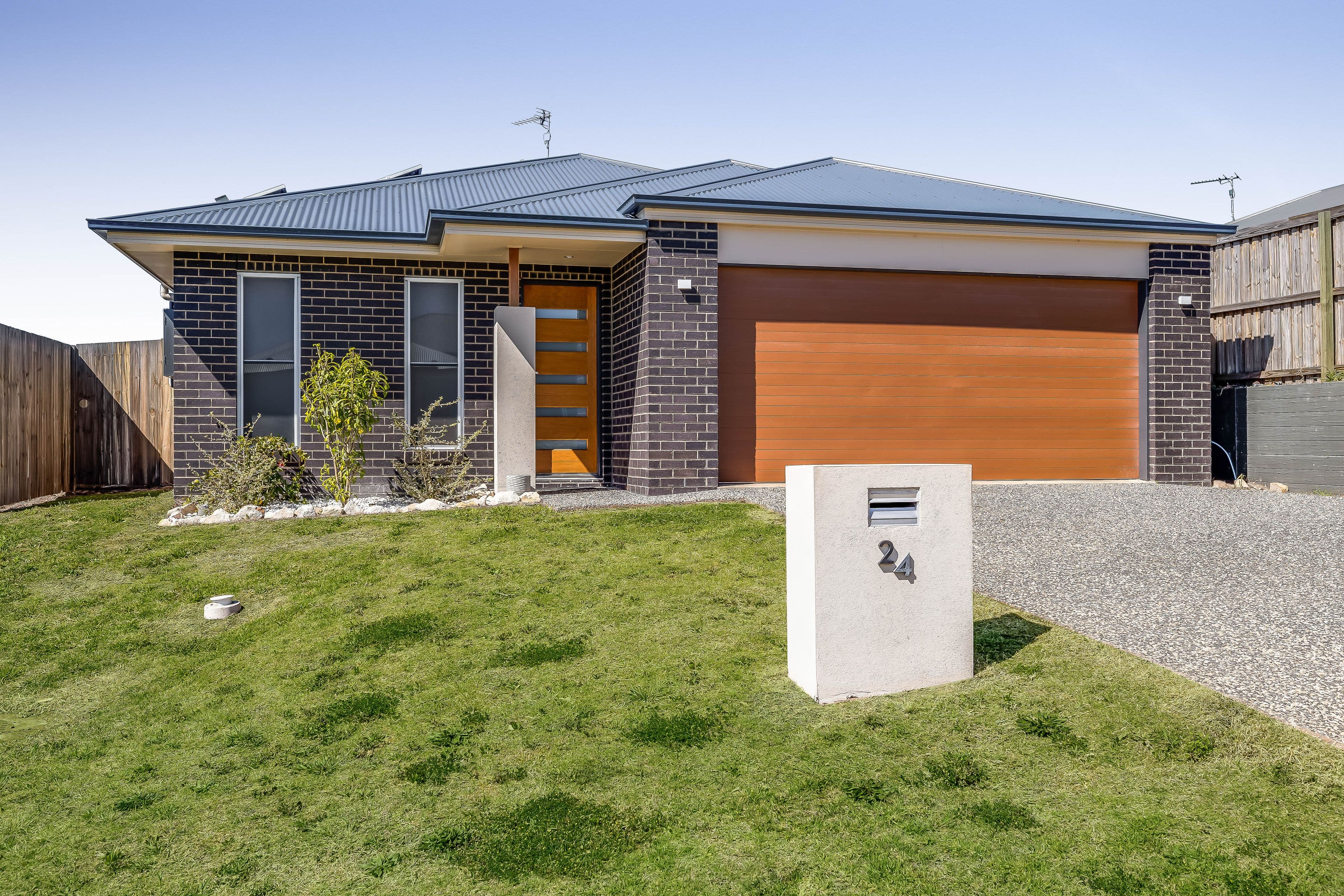 24 McInnes Crescent, Glenvale QLD 4350, Glenvale - Image 1
