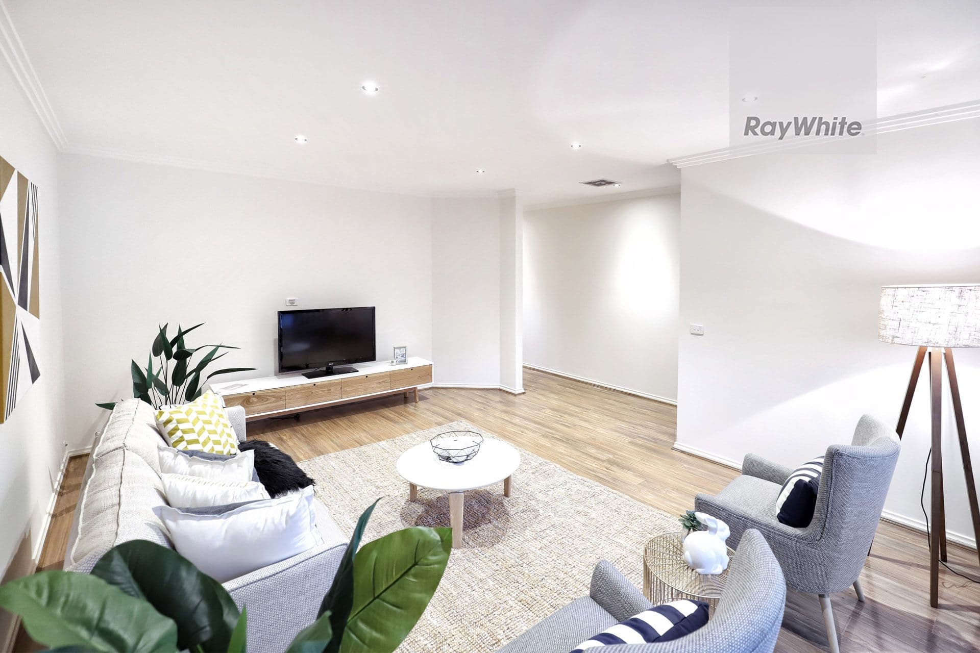 72 Hillcrest Drive, Westmeadows VIC 3049, Westmeadows - Thumbnail 4