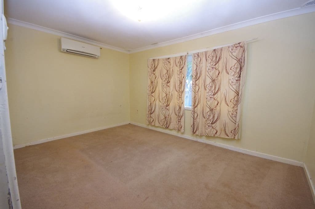 64 Amberton Avenue, GIRRAWHEEN WA 6064, Girrawheen - Thumbnail 5