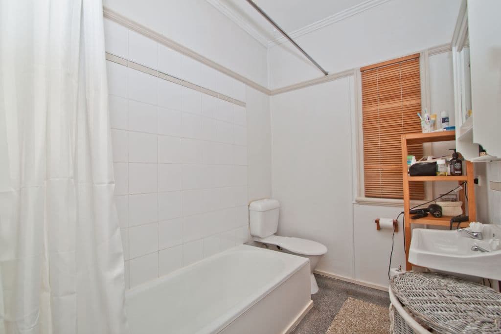 9 Glenaplin Avenue, Tarragindi QLD 4121, Tarragindi - Thumbnail 5