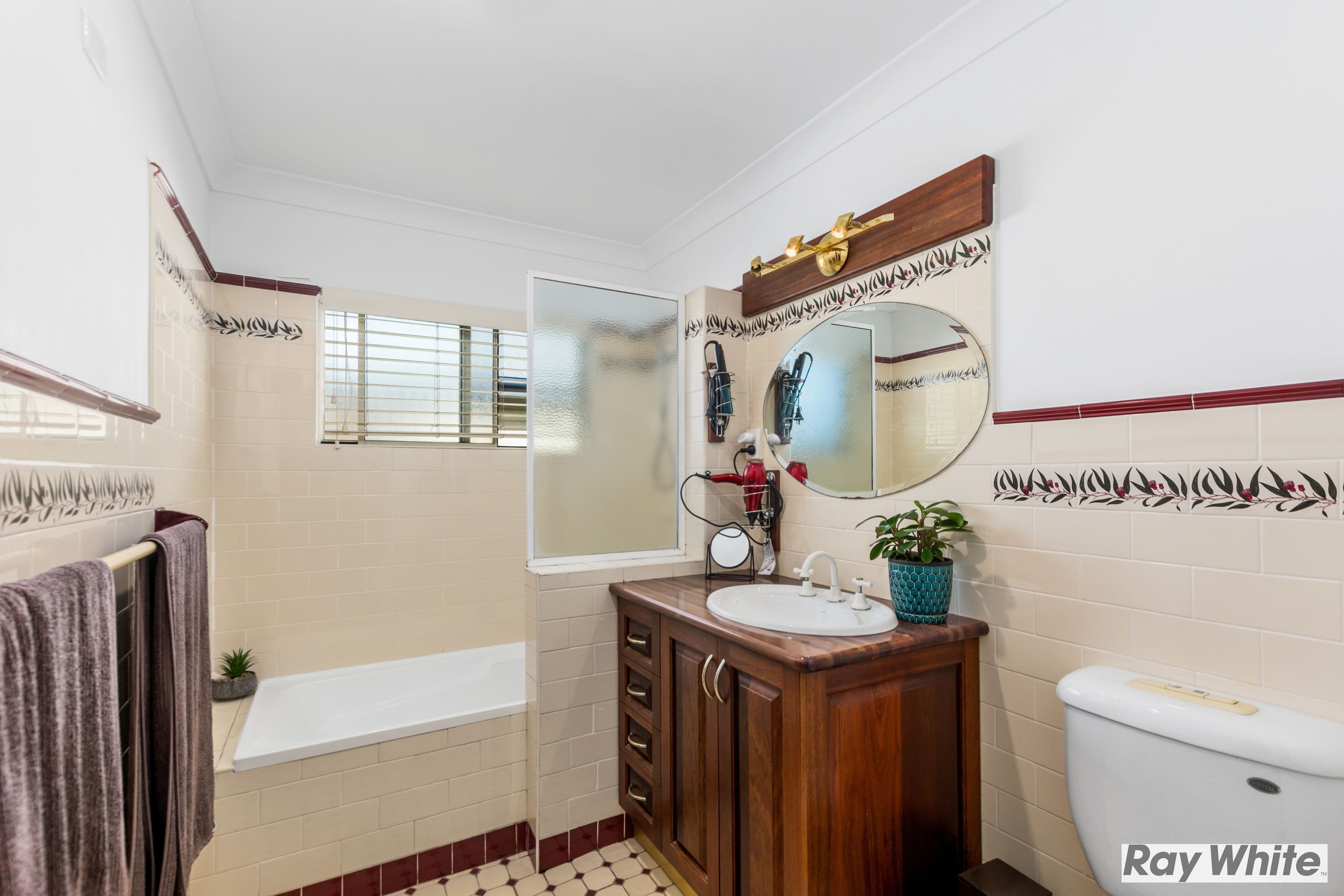 28 Antrim Avenue, Warilla NSW 2528, Warilla - Thumbnail 6