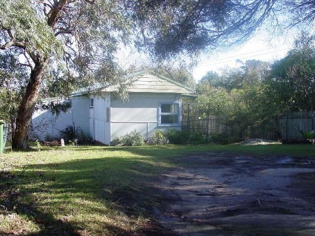31 Bournemouth Street, BUNDEENA NSW 2230, Bundeena - Thumbnail 2